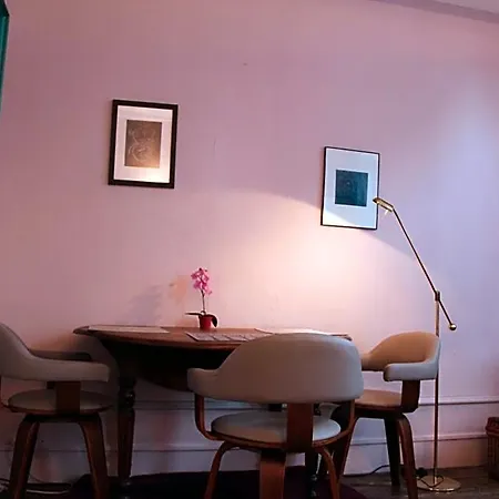 Les Capucines 住宿加早餐酒店