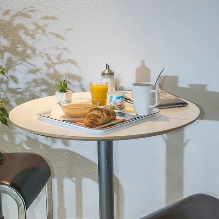 Les Capucines Bed & Breakfast
